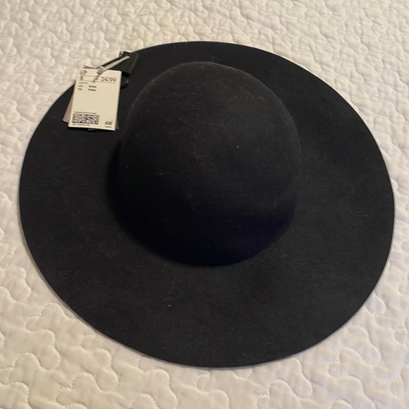 NWT Hat from H&M - Picture 1 of 1